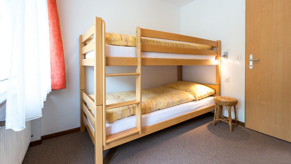 Apartments Atlas Saas-Grund Room photo